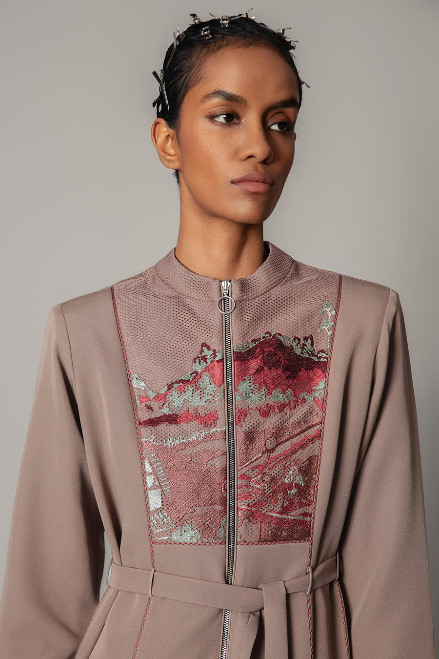 Brown Hokusai Embroidered 10-Cut