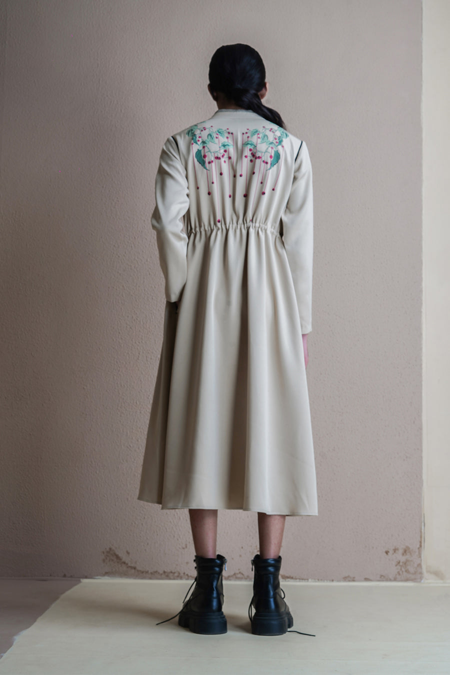 Flora Noir Beige Dress