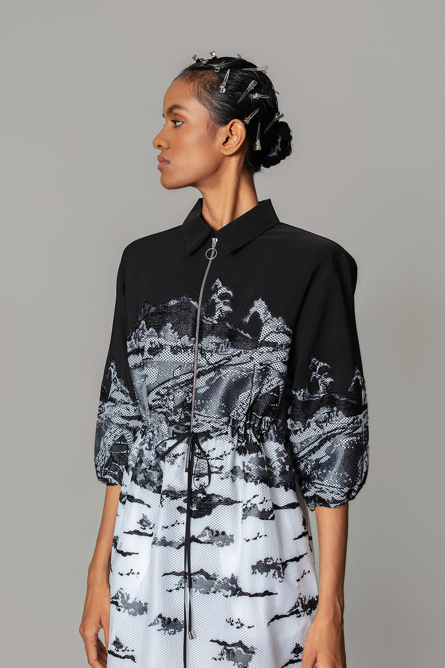 B&W Hokusai Embroidered Short Dress