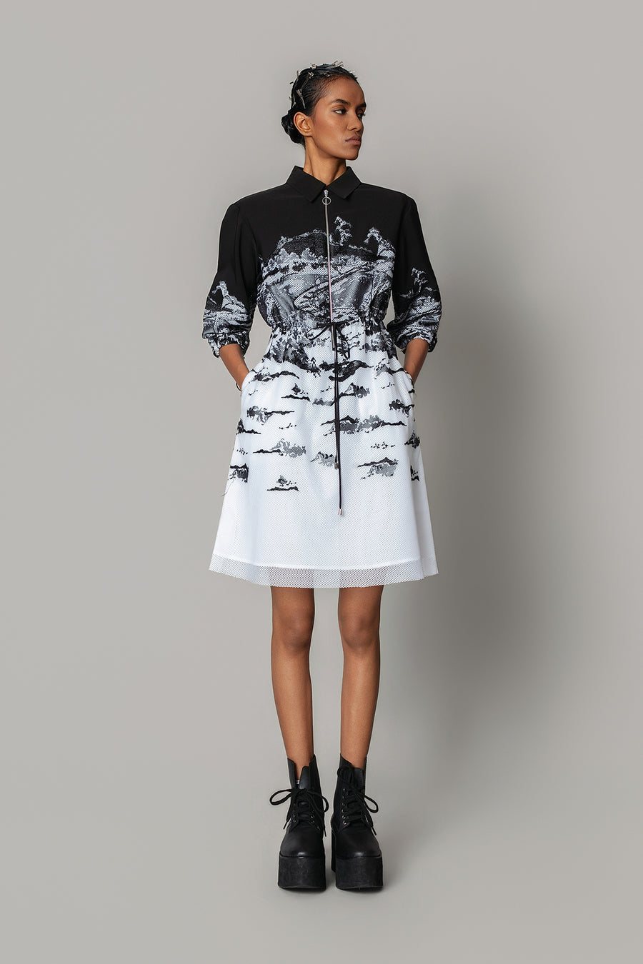 B&W Hokusai Embroidered Short Dress