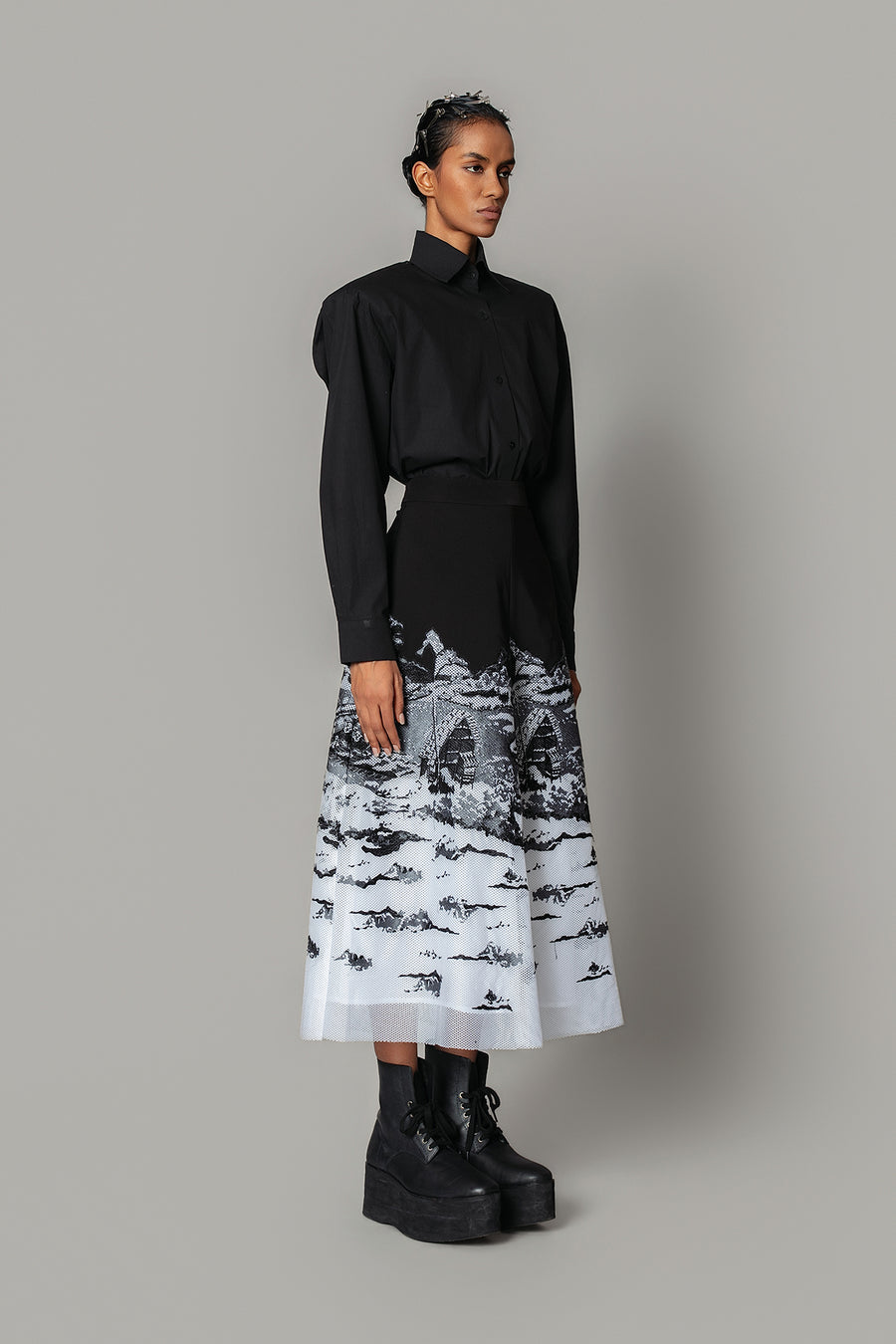 B&W Hokusai Embroidered Skirt