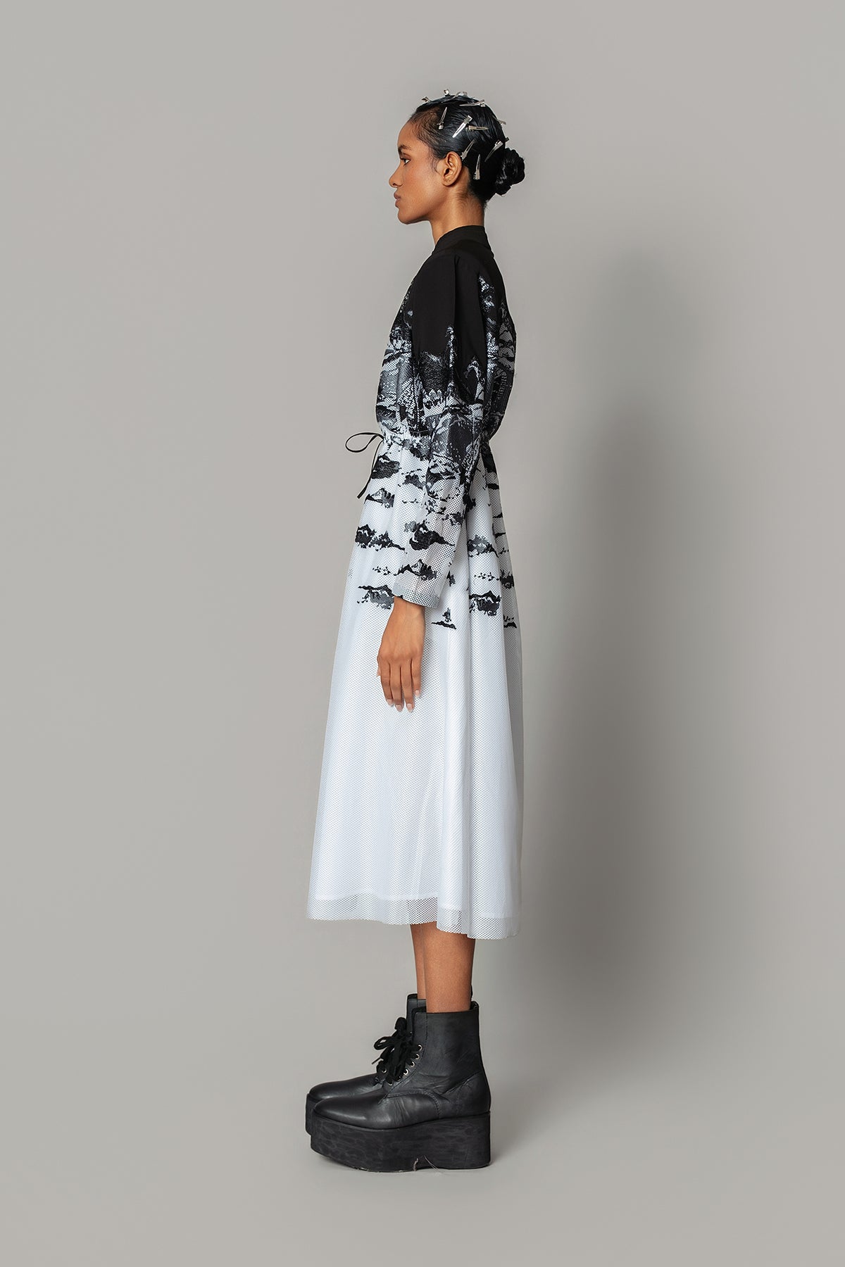 B&W Hokusai Embroidered Long Dress