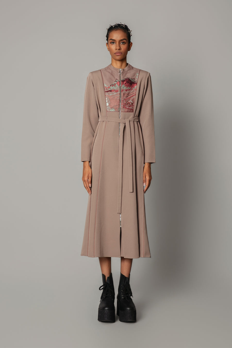 Brown Hokusai Embroidered 10-Cut