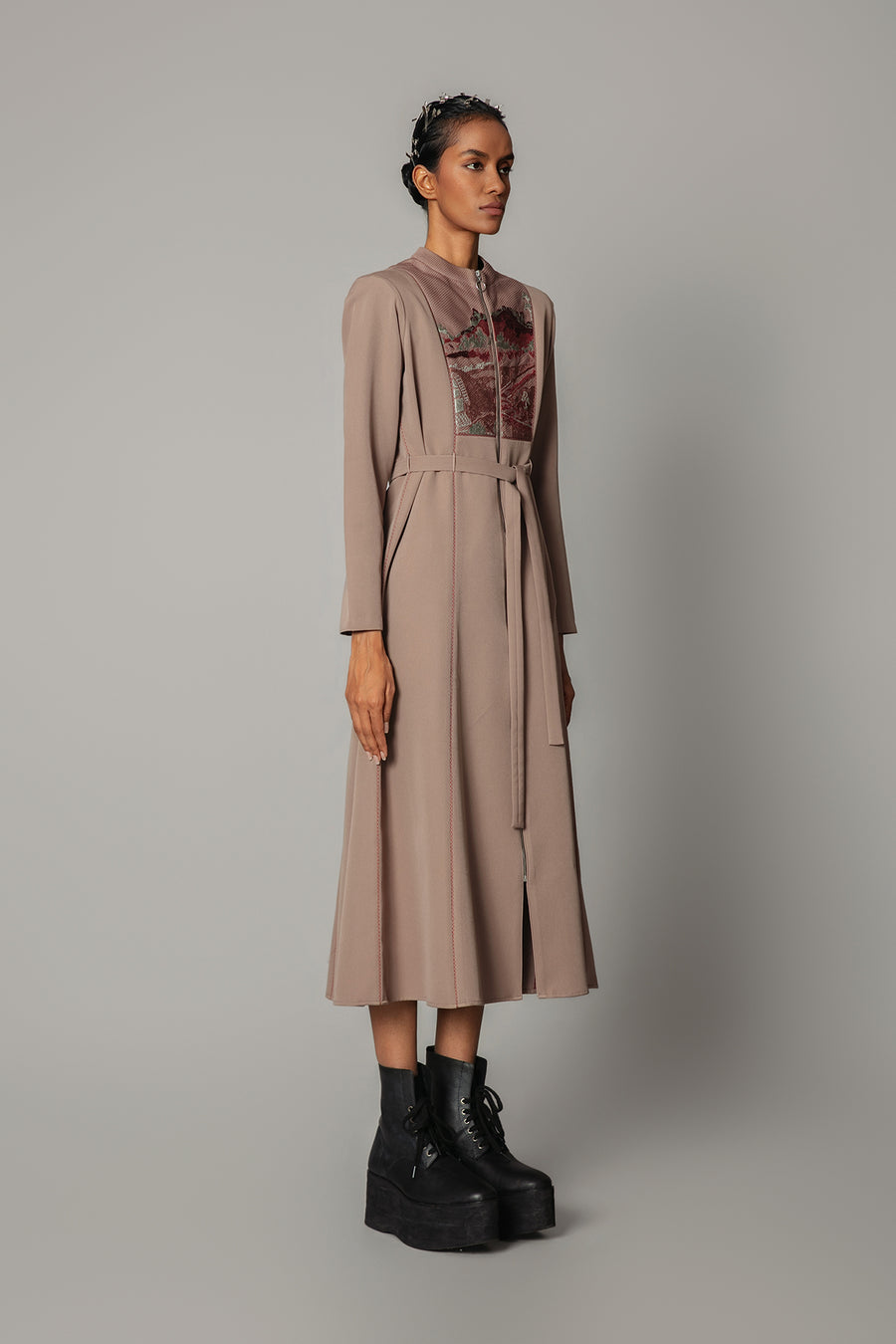 Brown Hokusai Embroidered 10-Cut